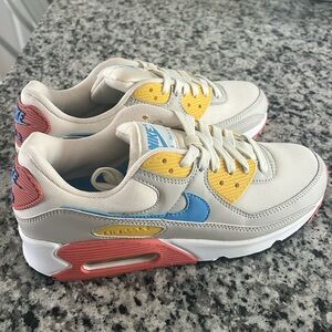 Nike air max 90 women’s 8.5 blue/coral/yellow new without tags, never worn